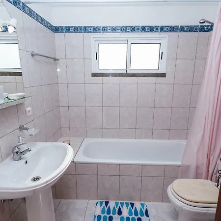 Calheta Apartamento *